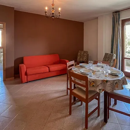 Apartament Lovely In