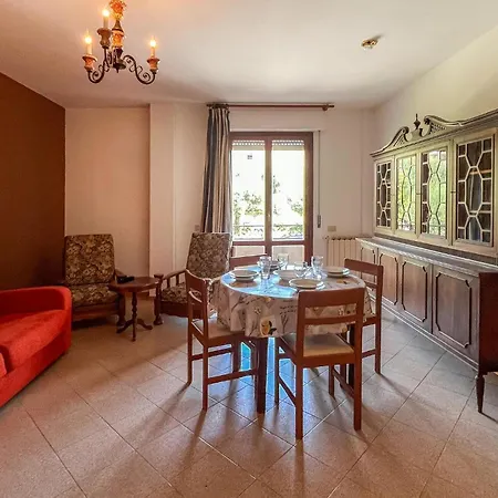 Lovely In Apartment Tuoro sul Trasimeno
