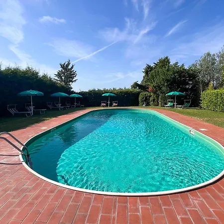 Lovely In Apartment Tuoro sul Trasimeno